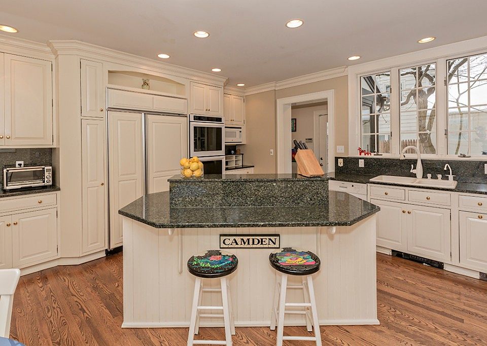 17210 Aldersyde Dr, Shaker Heights, OH 44120 Zillow