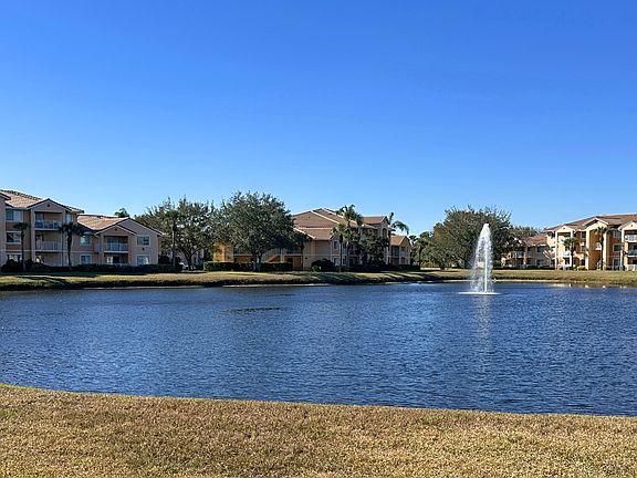 3rd image of 271 SW Palm Dr APT 104