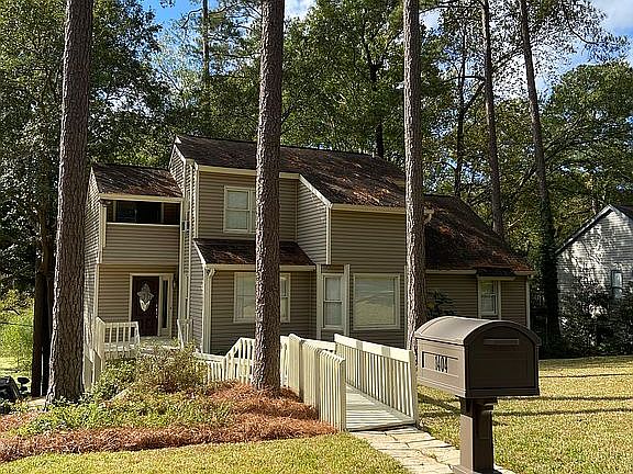 2nd image of 1404 Murraywood Ct