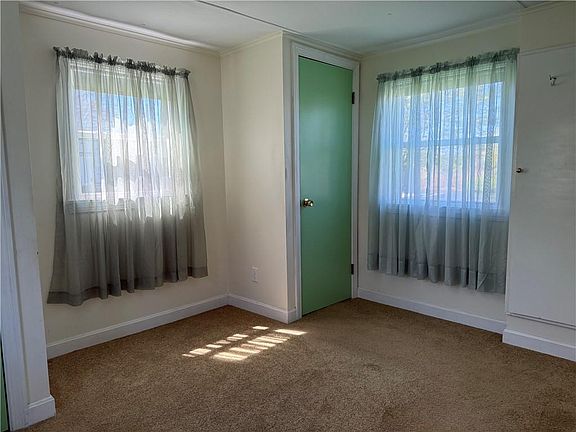 5th image of 36 Lawrence Ct