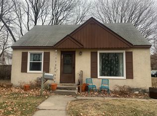 828 22nd Ave SE, Minneapolis, MN 55414