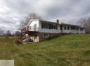 11890 S Hinman Rd, Eagle, MI 48822