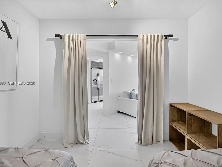 1000 Island Blvd #1410 — Photo 38