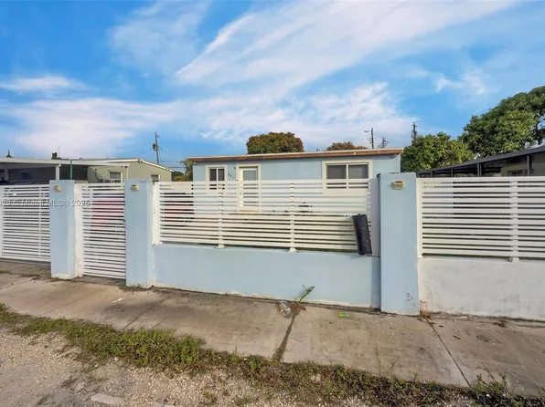 881 West Dr, Opa Locka, FL 33054