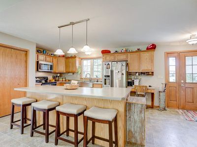 1411 Lower Forest Ct, West Bend, WI, 53090