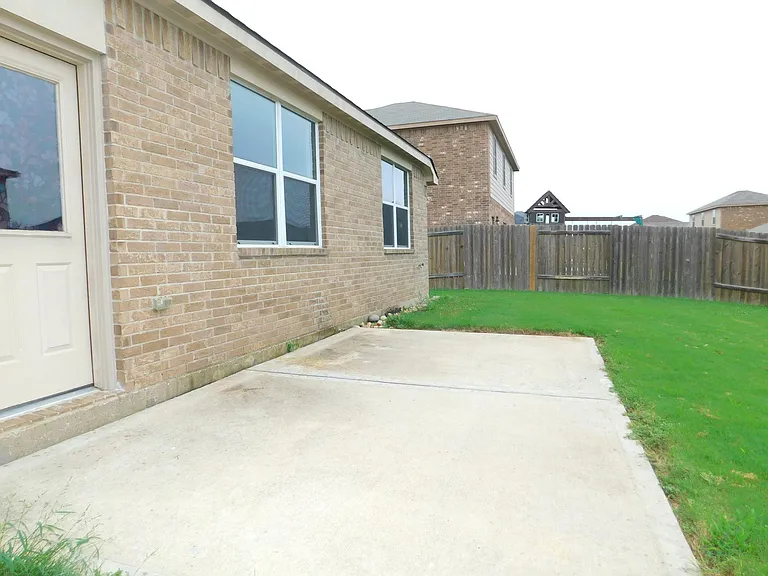 101 Kincaid Dr — Photo 21