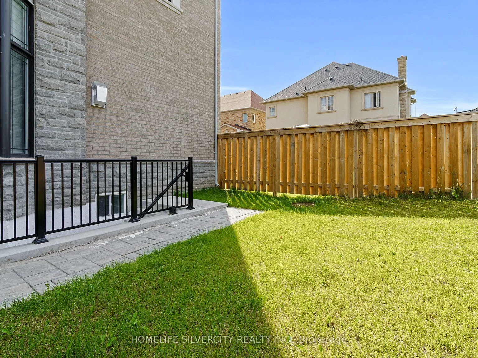3 bed, $2,450 — Photo 3
