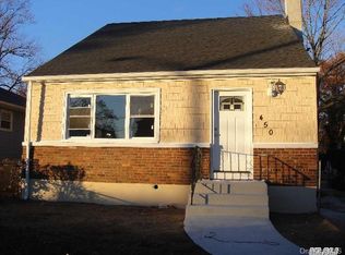 450 Lafayette Ave, Rockville Centre, NY 11570