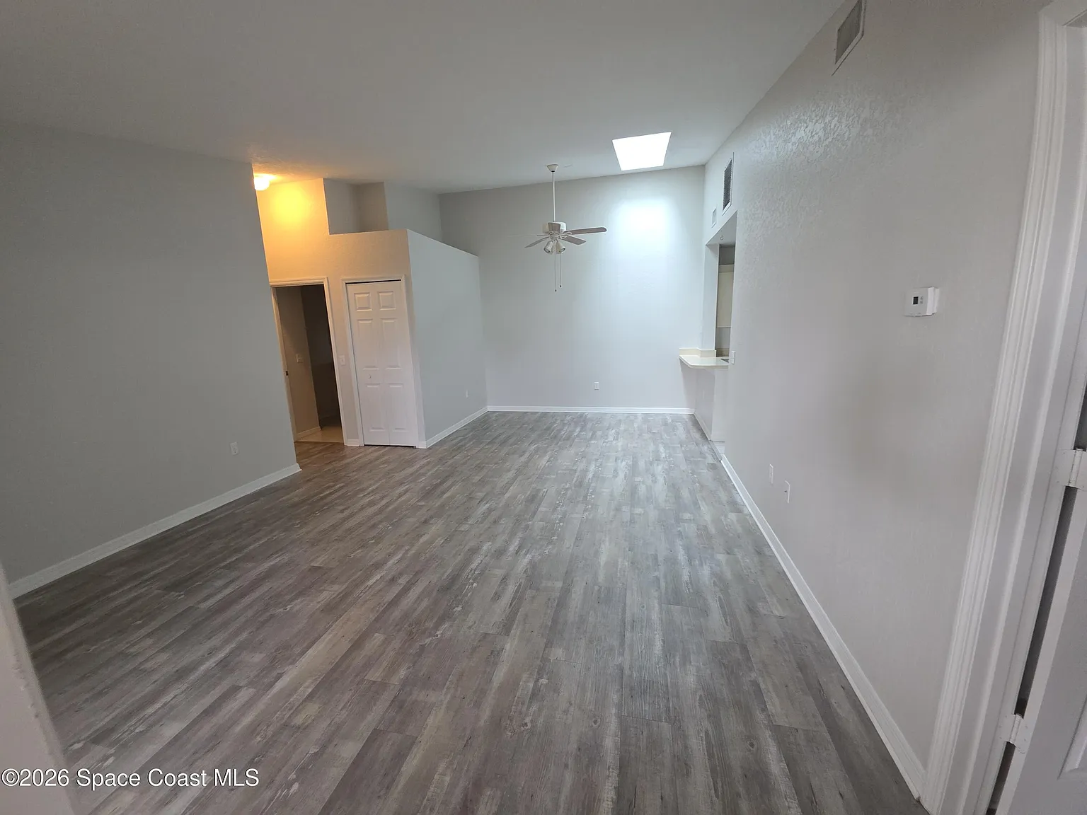 2 bed, 2.0 bath, 1067 sqft, $1,800 — Photo 2