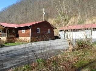 383 Slones Br, Raccoon, KY 41557
