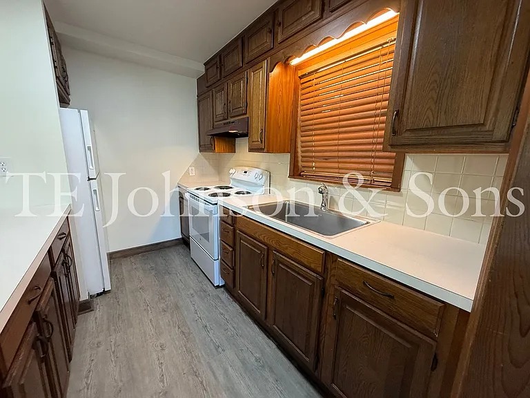 603 Kinard Dr — Photo 8