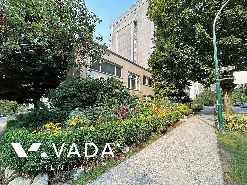 1208 Burnaby St #1