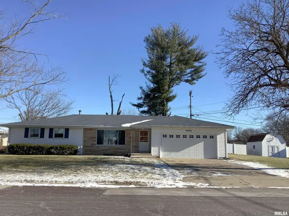 6404 N Greenmont Rd, Peoria, IL 61614