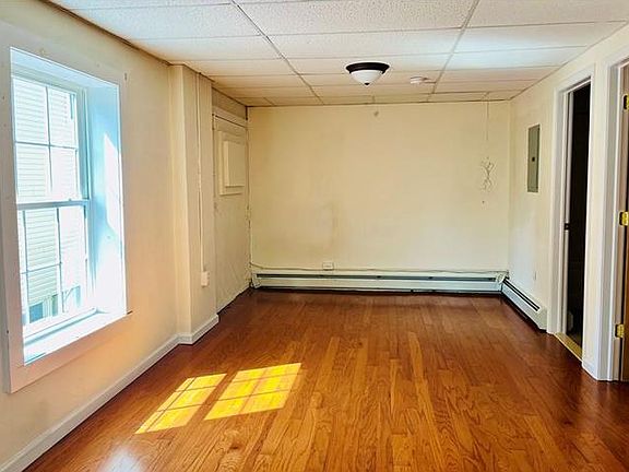 5th image of 36 Saint John St