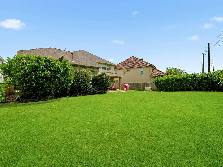 11 Marino Dr — Photo 34