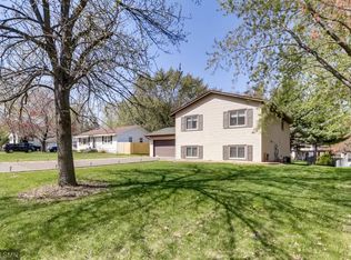 3027 Bellaire Ave, Saint Paul, MN 55109