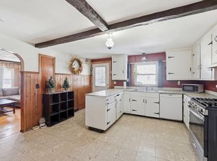 27 Jerome St, Southbridge, MA 01550