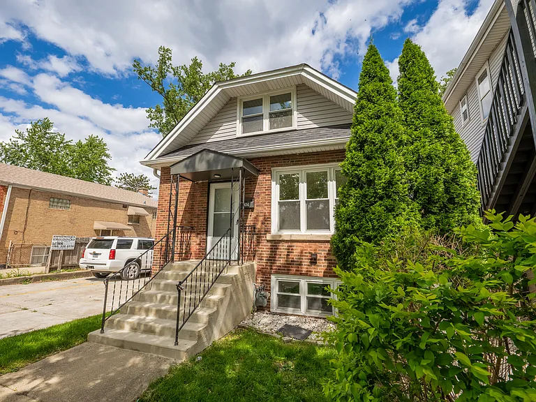 4341 Wisconsin Ave — Photo 3