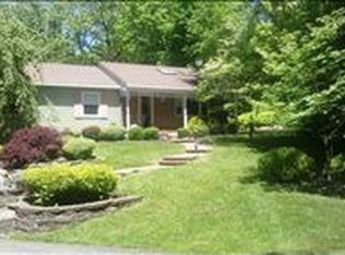 14 E Mountain Rd, Sparta, NJ 07871