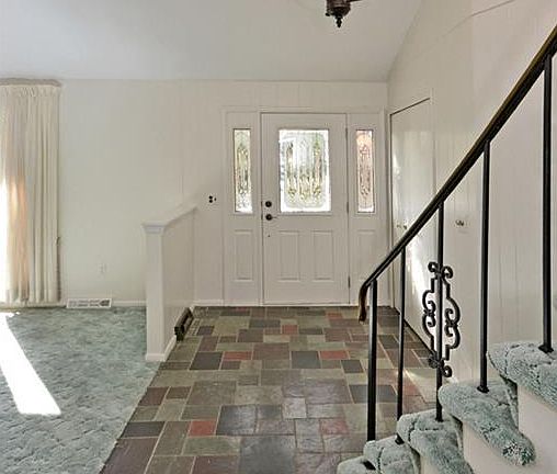 4th image of 1613 Beethoven Dr