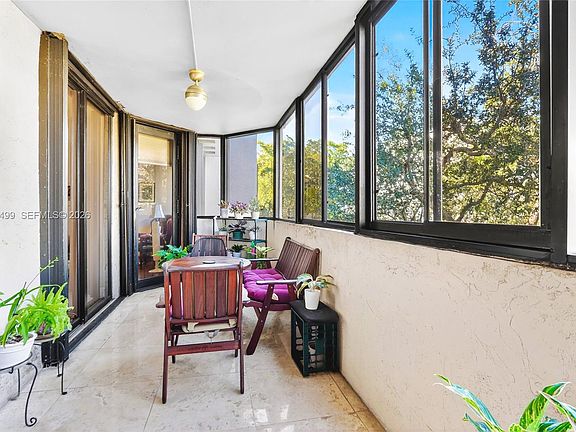 3rd image of 141 Crandon Blvd APT 338