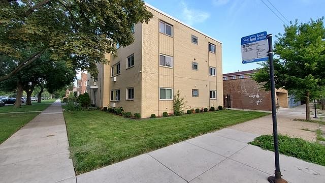 1st image of 5555 W Sunnyside Ave APT 1W