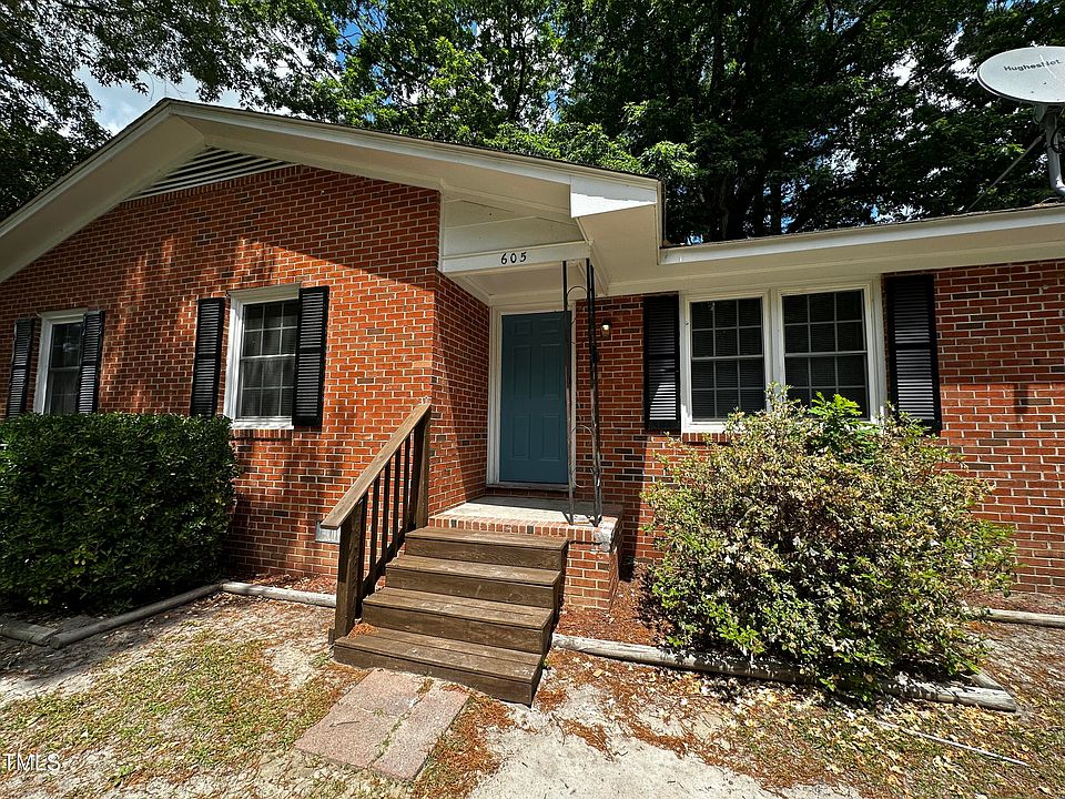 1st image of 605 Starling Way