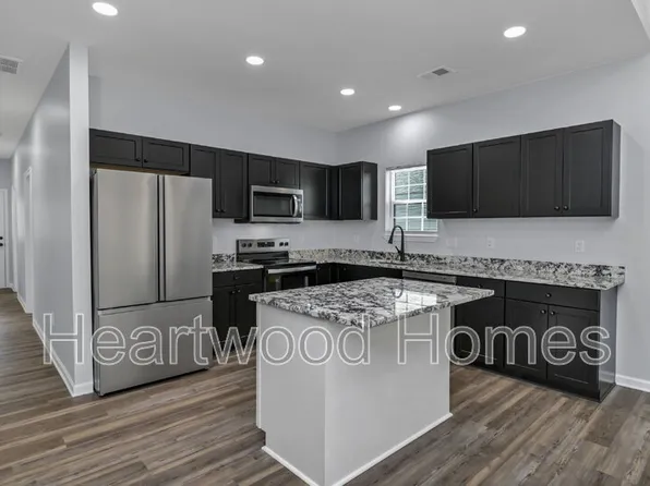32 Roberson St, Columbia, SC 29203