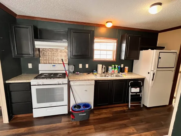 115 E 25th Ave, Sault Sainte Marie, MI 49783