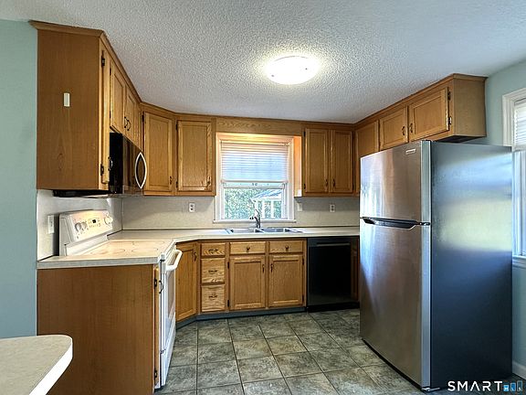 4th image of 344 Alling Street