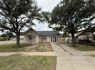126 Atlanta Dr, Laredo, TX 78045