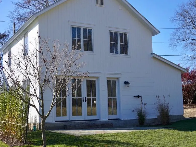 4 Hemlock Rd — Photo 3