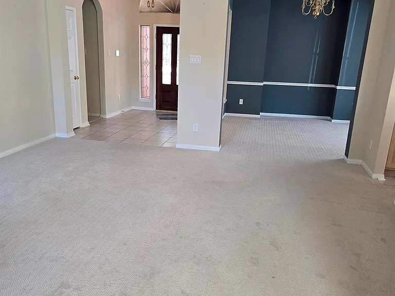 2727 Gregway Ln — Photo 6