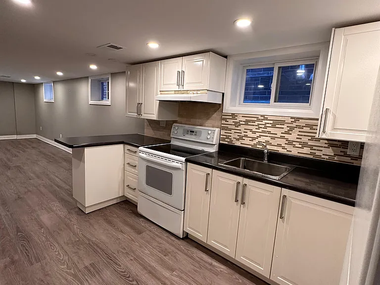 94 Hay Ave #BSMNT — Photo 4
