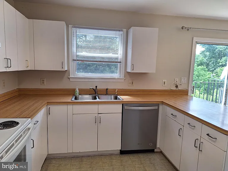 21 Stonewall Ct — Photo 18