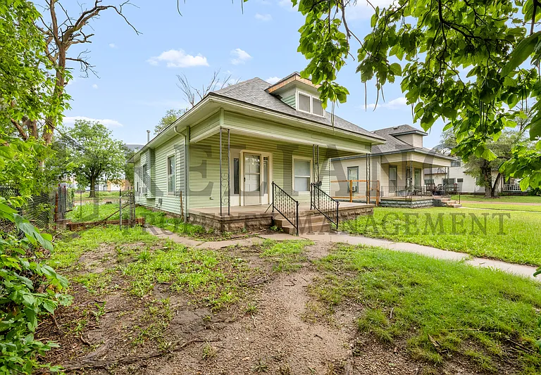 1405 S Ida St — Photo 3