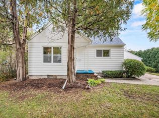 1112 Lawe St, Kaukauna, WI 54130