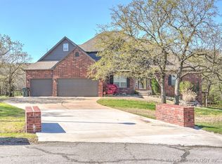 11074 S 52nd Pl, Sapulpa, OK 74066