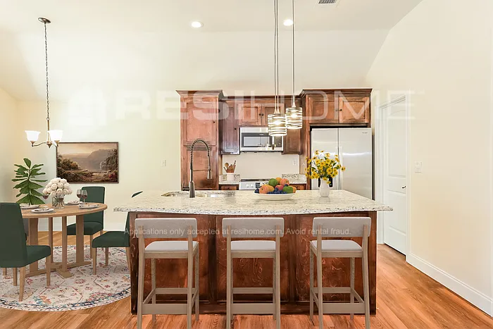 5109 Crowley St — Photo 3
