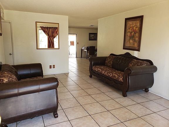 2nd image of 2908 W Muriel Dr