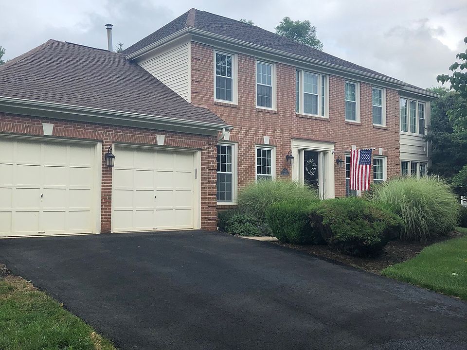 1st image of 15428 Snowhill Ln