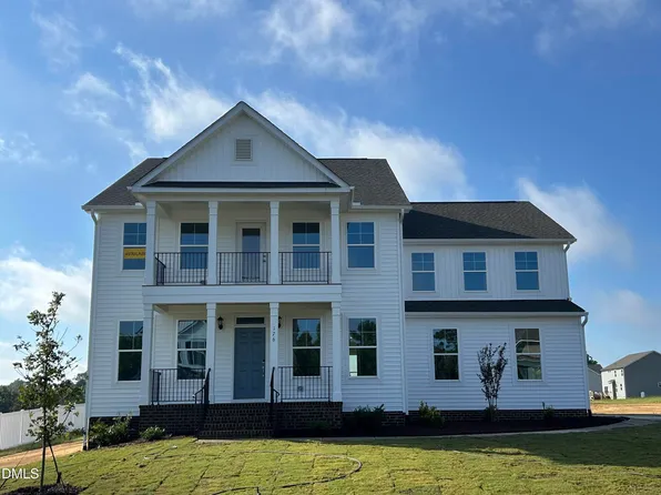 176 Sage Ln, Four Oaks, NC 27524
