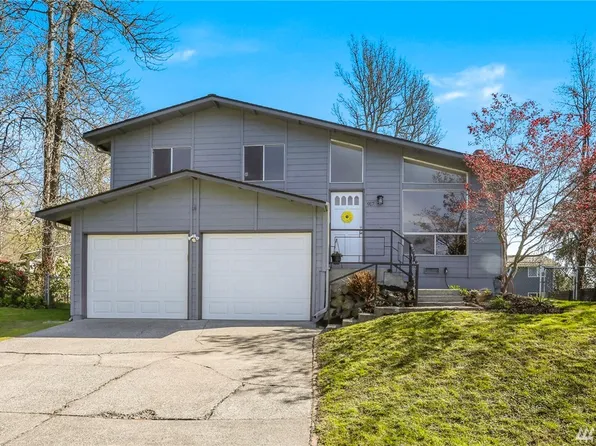 917 S 28th Ct, Renton, WA 98055