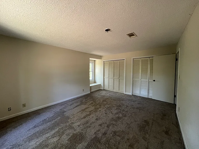 554 Alexandria Hwy — Photo 20