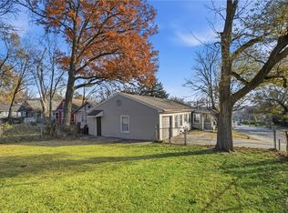 6745 Cleveland Ave, Kansas City, MO 64132