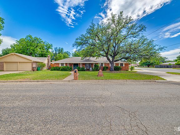 2nd image of 3141 Chatterton Dr