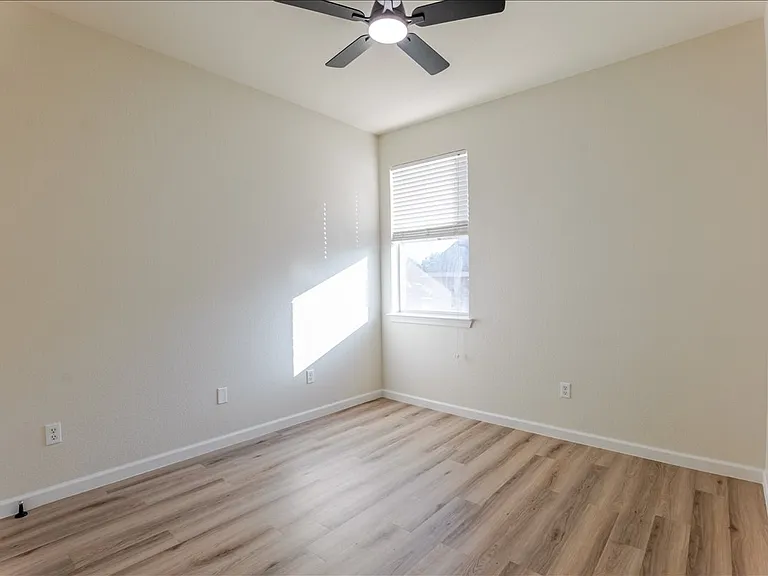 10332 Trevino Ln — Photo 12