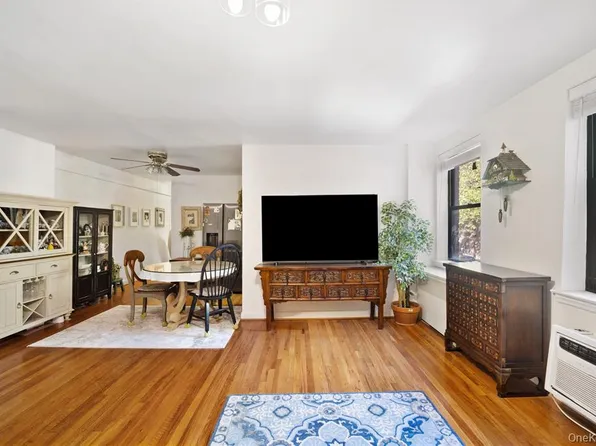 47-22 215th Place image 11 of 18