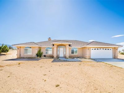 10778 Wolf Dr, Phelan, CA, 92371