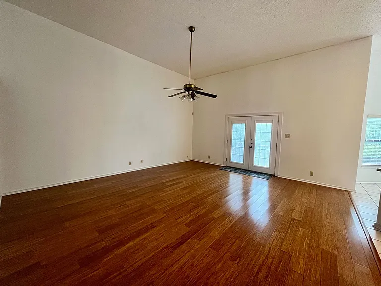 7734 Oakhill Park Dr — Photo 8